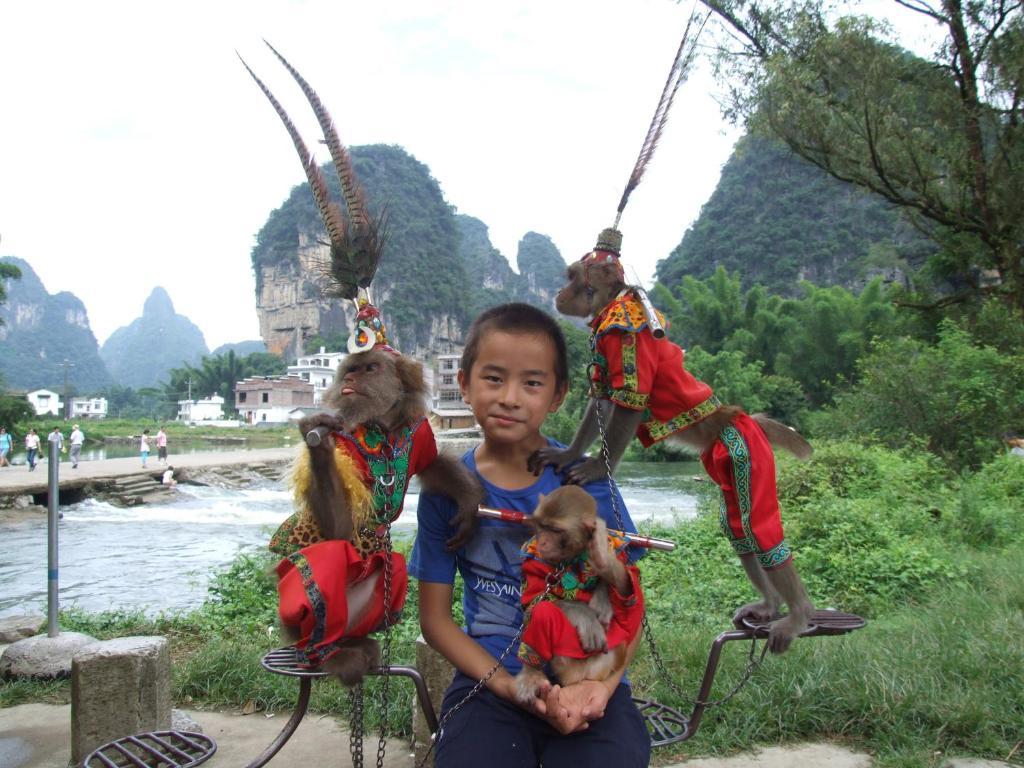 Yangshuo Moon Resort Hotel Kültér fotó